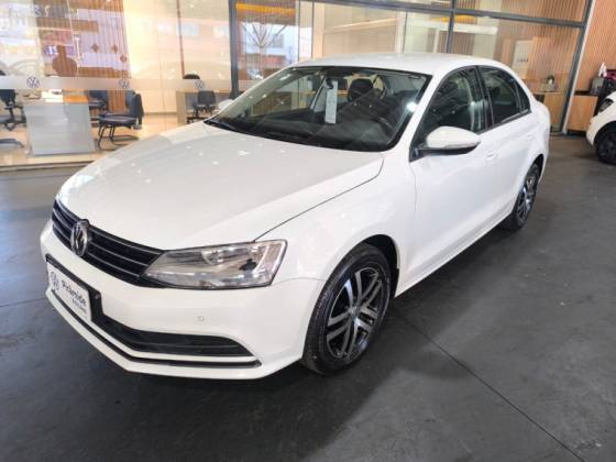VOLKSWAGEN JETTA 2.0 COMFORTLINE FLEX 4P TIPTRONIC